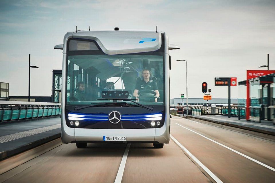 Future Bus 02