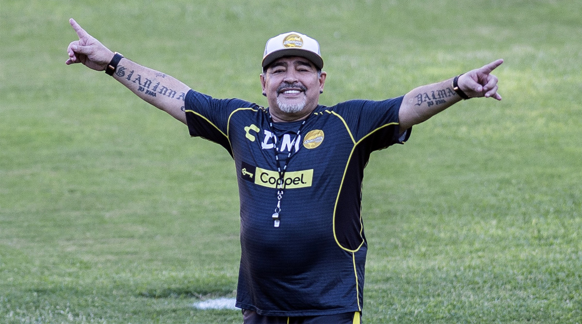 Diego Maradona Mexico Arrival