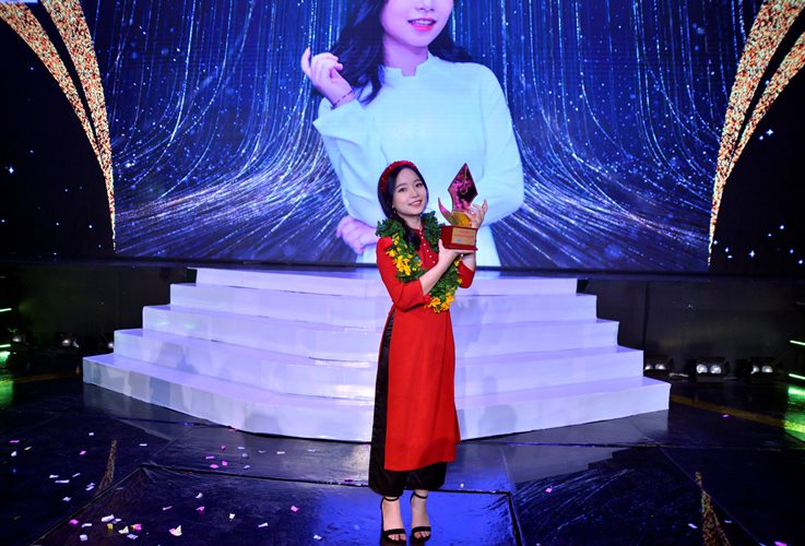 Ngoc Hoa En Vang202 1