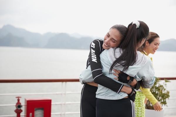 Với thời gian thực hiện thử thách 1 tiếng 03 giây, Khăn Rằn chiến thắng thử thách Đấu và là quán quân mùa đầu tiên của Vietnam Why Not .