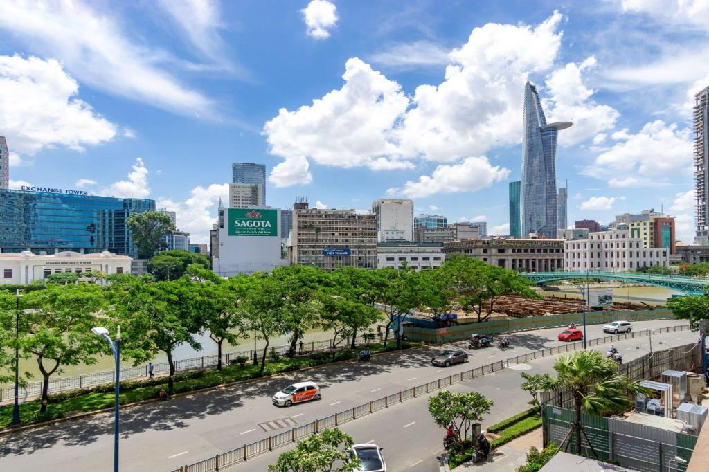 B37c6454c0ddd4cb7f1a5d9f8120105a