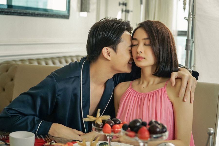 Gai Gia Lam Chieu Kaity Nguyen Canh Nong 12 1 1