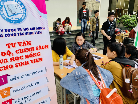 4 1618723457600365282419 1