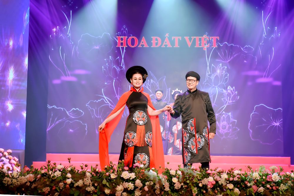 17 4 NTK Việt Hùng mang BST Hoa đất Việt lên sân khấu Hội tụ tinh hoa nghệ thuật Việt