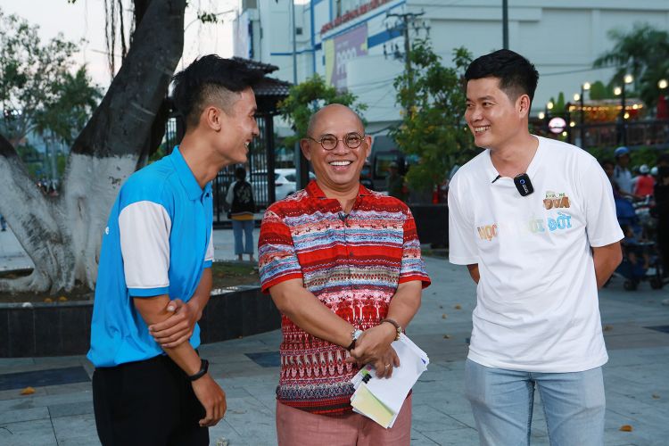 Color Man Khuong Dua Nguoi Choi 1