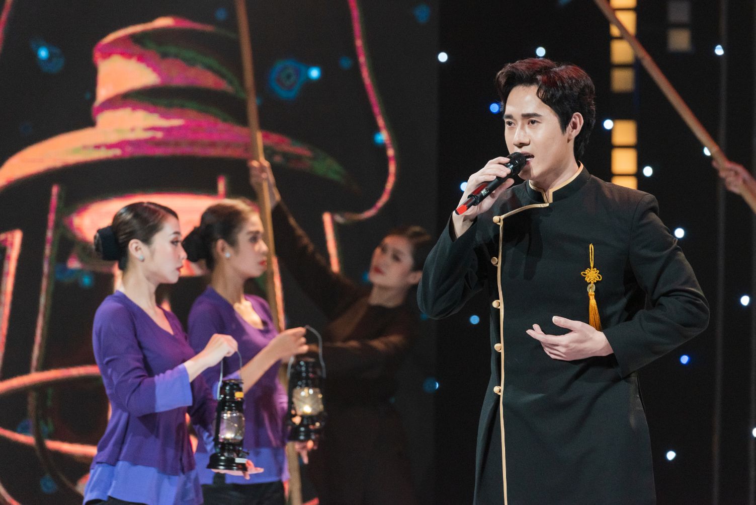 Ts Tuan Hoang 11 1 1