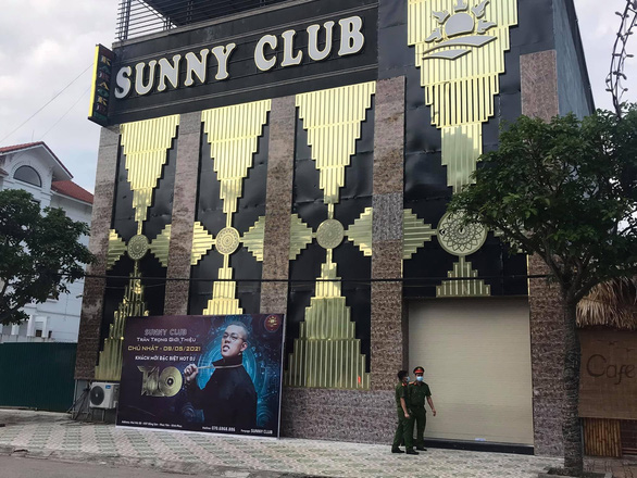 Sunny 16207077859081449168223 1