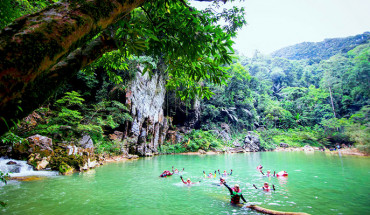 Tour Phong Nha Ivivu 3 370x215 1