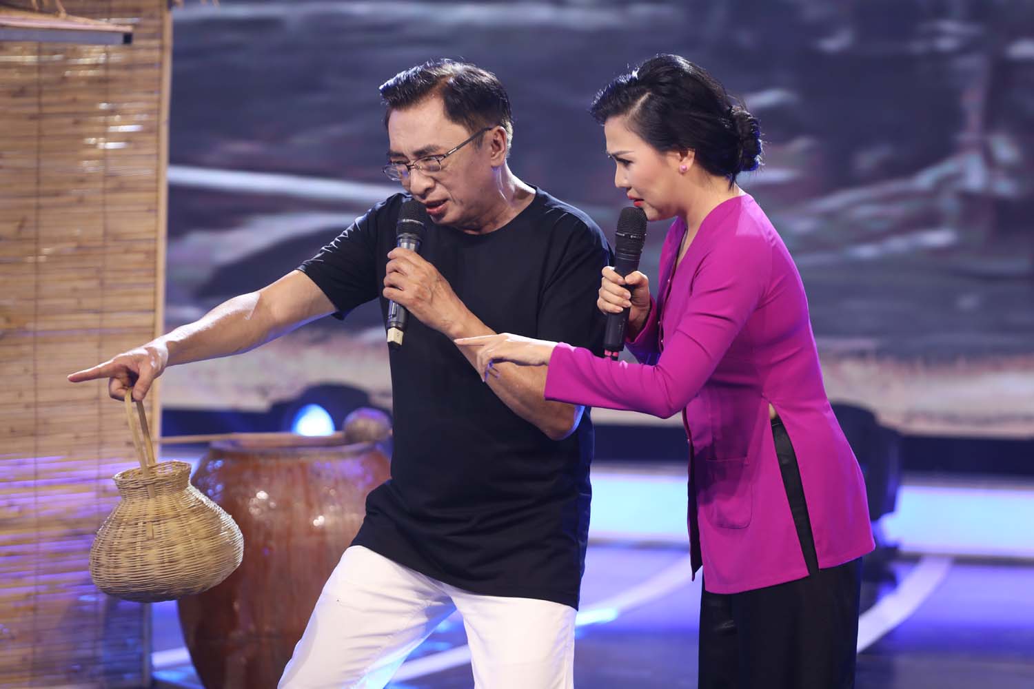 Dinh Van Le Nhu Tren San Khau 3 1