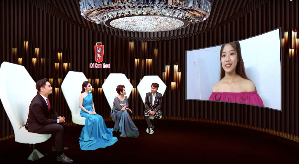 Giao Luu Truc Tuyen Thi Sinh Thuy Hang 1 1