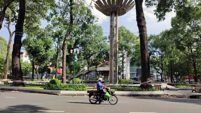Canh Vang Ve Khac Thuong Tai Ho Con Rua Anh Ha Khanh