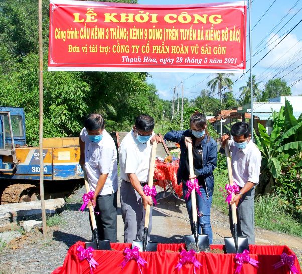Le Khoi Cong Xay Cau 1