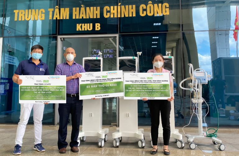 Trao Tang May Tho Thiet Bi Y Te Cho Cac Benh Vien Va Goi Qua Ho Tro Cho Lao Dong Kho Khan Tai Tinh Binh Duong 1