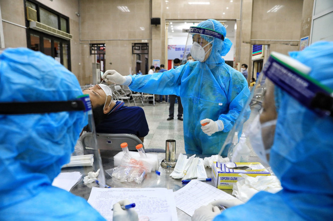 Images3063638 Vnapotalcovid 19laymauxetnghiemchocanbocongnhanviengahanoi5561474 1626558244888690417875 1