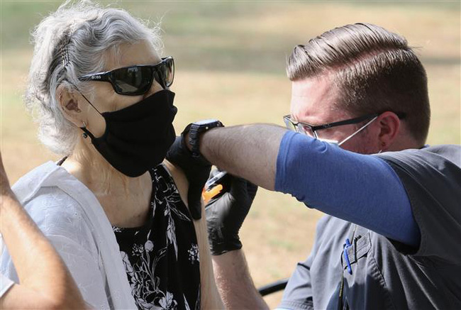 Mi2240821 16297423076451047198126 1