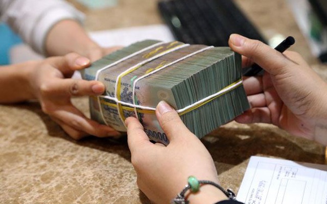 Vay Tien Tra Gop Thu Tuc Don Gian 1 1603576598620486793327 1