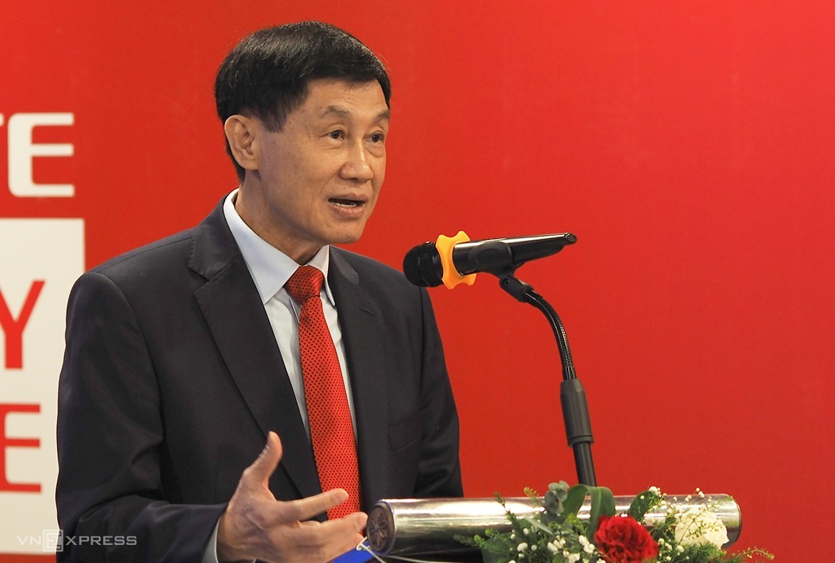 Ong Johnathan Hanh Nguyen 1