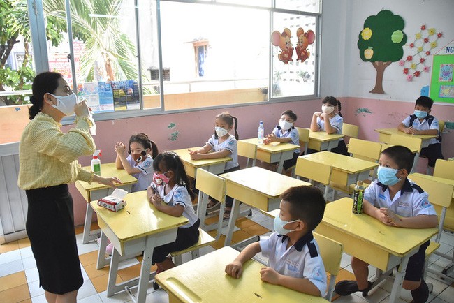 Hs Lop 1 Truong Th Nguyen Chi Thanh Q10 Tro Lai Truong Sau Dot Dich 8026 15982795780761468986911 15983557907591697931853 1