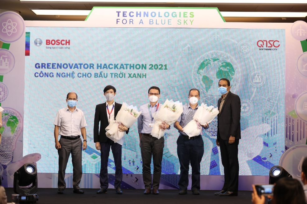 Ban Giam Khao Hackathon Nha Kien Tao Xanh 1 1