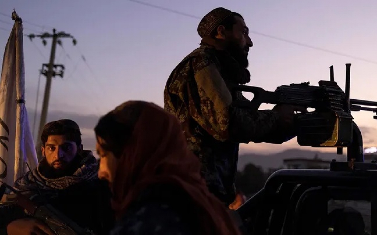 Taliban20chien20binh20tuan20tra20kabul20afghanistan2028 10 20212c20 Reu