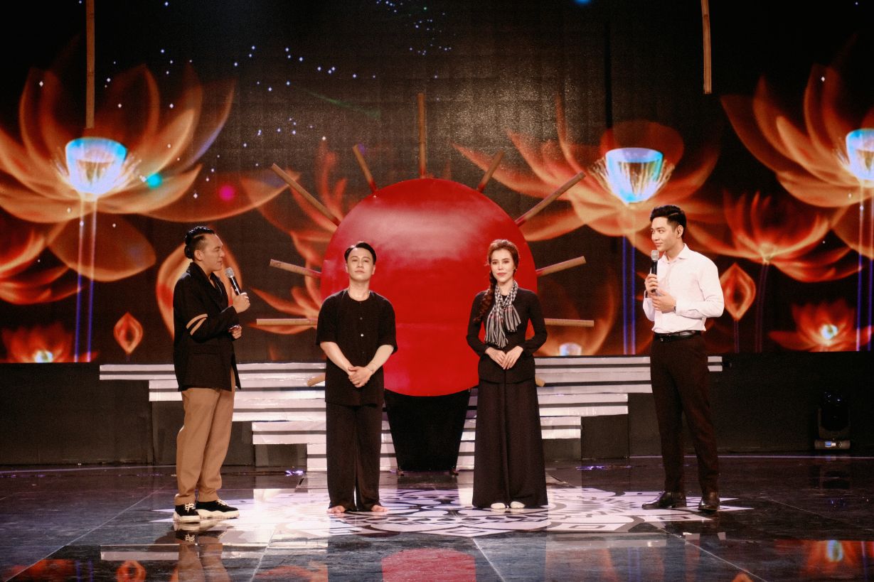 Thi Sinh Hong Gam 1 2
