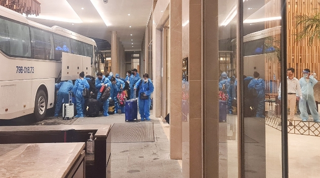 Don Khach Quoc Te 2 2