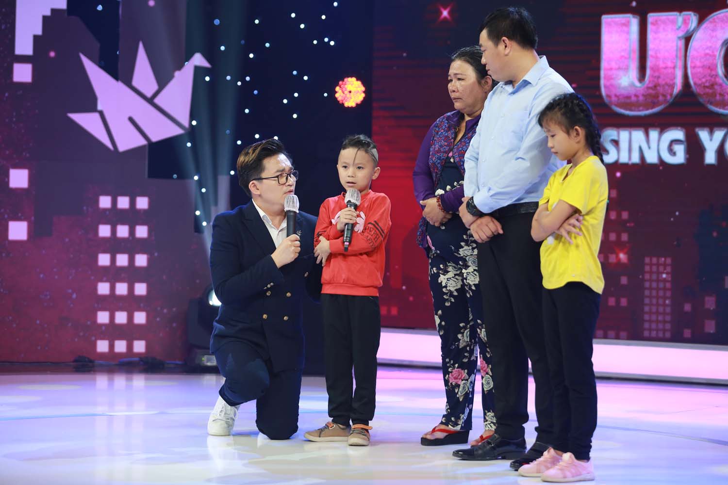 Mc Dai Nghia Cung Thi Sinh Ha Vu Khuong Ben Gia Dinh Chi Ngo Cam Hanh 1 1