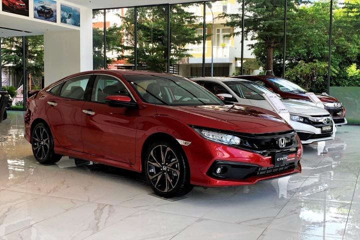 Showroomhondazing 18340426 1