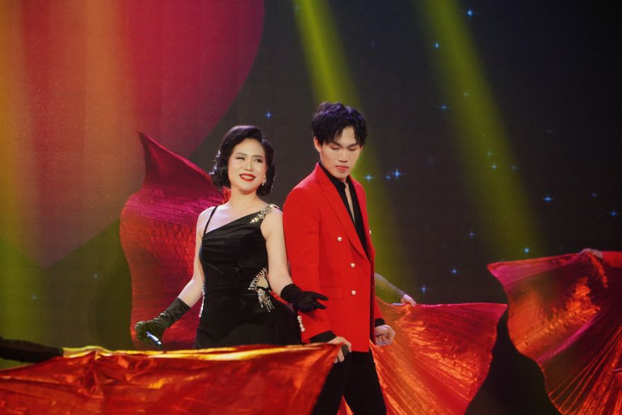 Hong Mo Trinh Kham 1 1