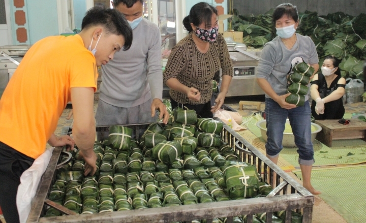 Banh Chung Tranh Khuc 13 14061494 1