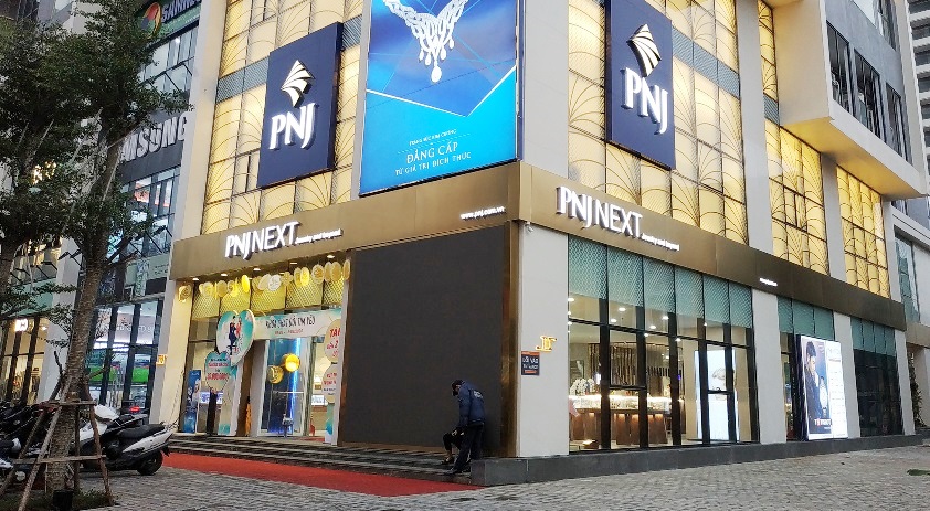 Pnj Self 1 1585724126640370674214 2