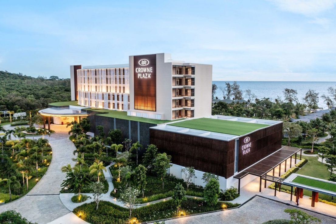 Crowne Plaza Phu Quoc Starbay – Facade 1 1 2