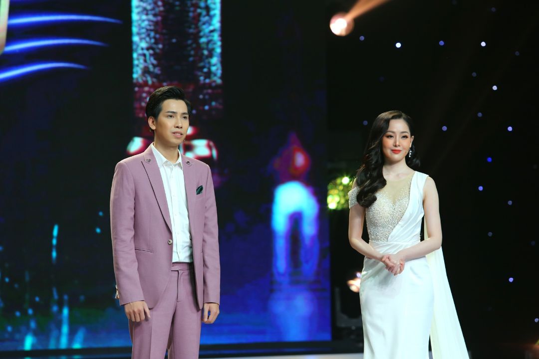 Tan Dat Dau Tinh Sau Tro Dien Duyen Quynhimg 5038 1 1