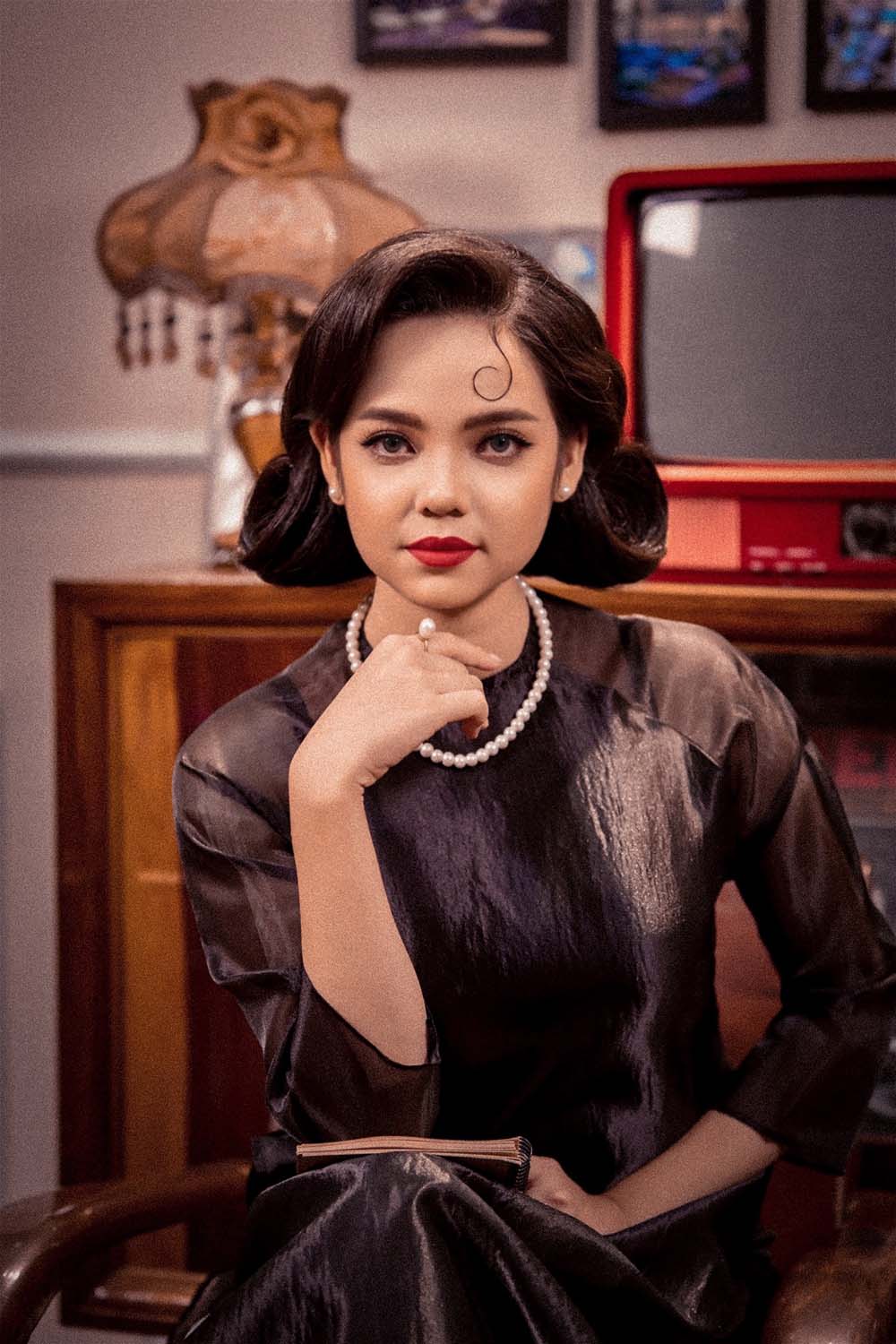 Ngọc Tú Cùng Sản Phẩm Hoa Nở Về Dêm 1