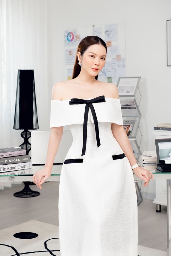 Hoa Hau Du Lich Bien Viet Nam 294 1 Ngoisaovn W580 H869