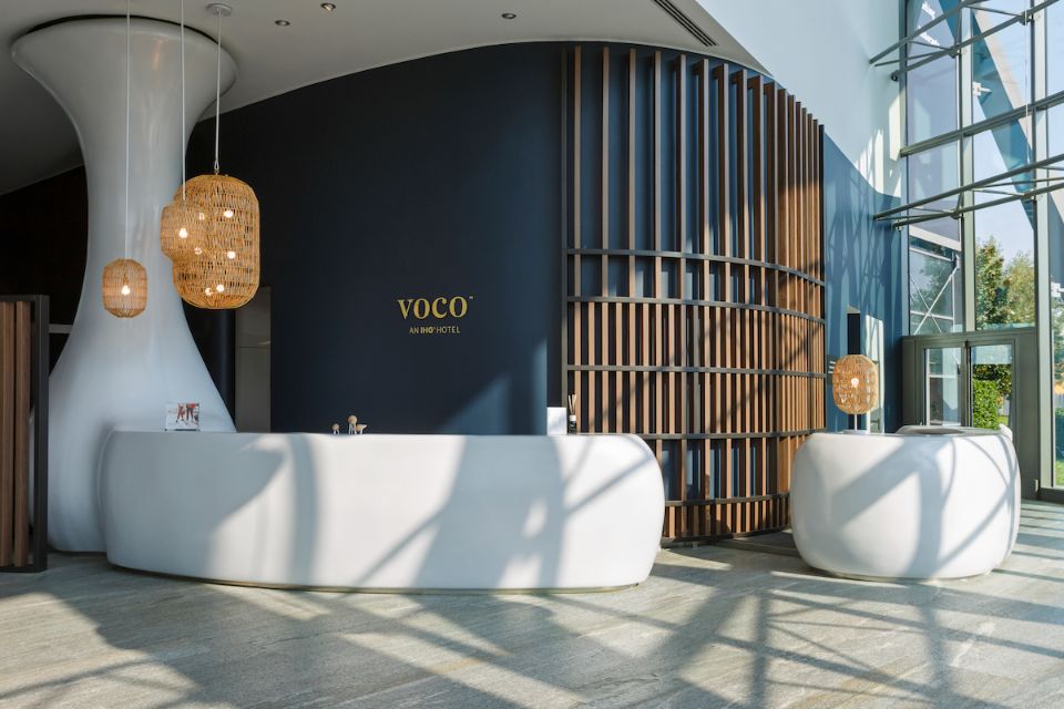 Voco Milan Fiere Reception Resize 2