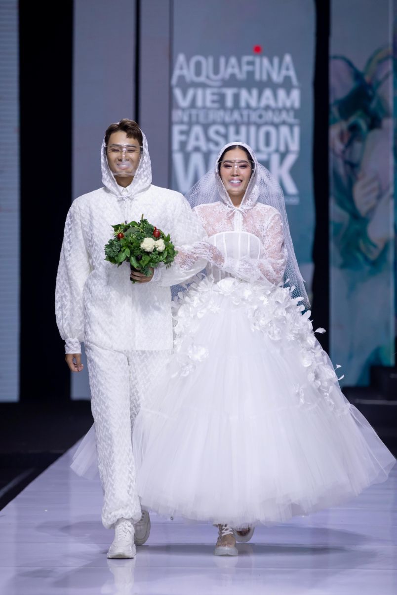 11. Người Mẫu Nhâm Phương Nam Và Người Dẹp Nam Em 1