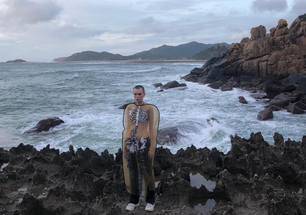 5. Dieu Tao Nen Thanh Cong Cho Cac Bst Cua Ntk Vo Cong Khanh La Tu Duy Sang Tao Ca Tinh Trong Viec Tan Dung Phe Thai Lam Nen Thoi Trang Lan Toa Gia Tri Tich Cuc