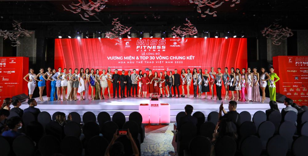 7. Tai Buoi Le Top 30 Lan Dau Lo Dien Truoc Cong Chung