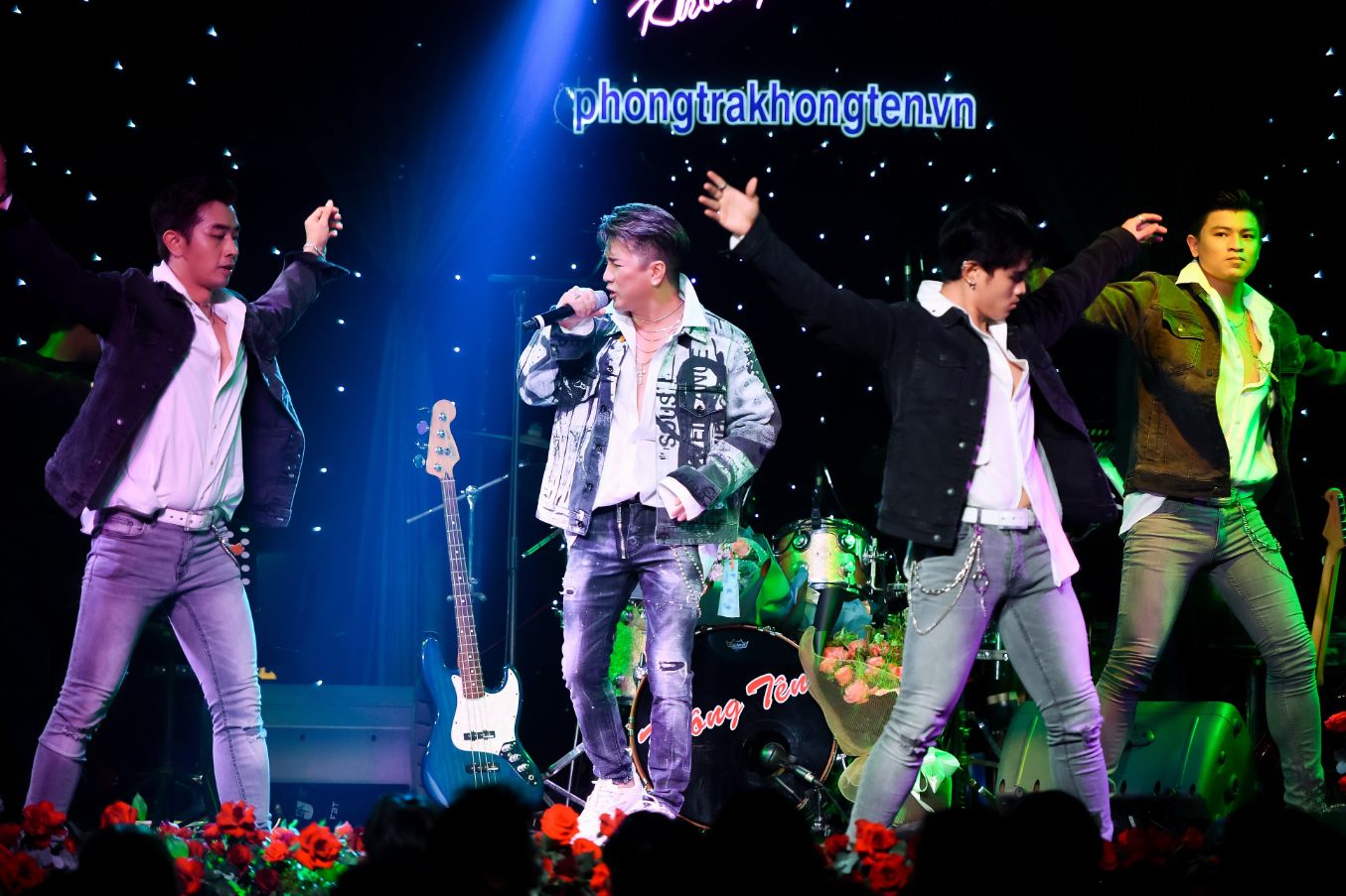 Dvh Em Do Anh Chua1154019574 F5abea0a0859fa596d11768df38c00d5 2