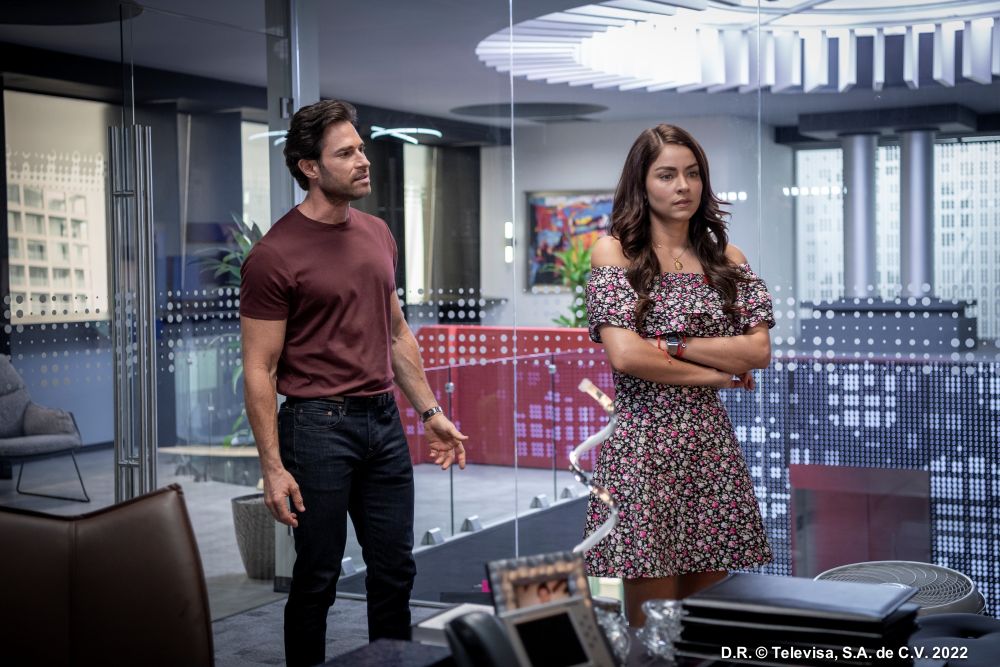 76 Sebastian Rulli Claudia Martín 1.jpg 2 1