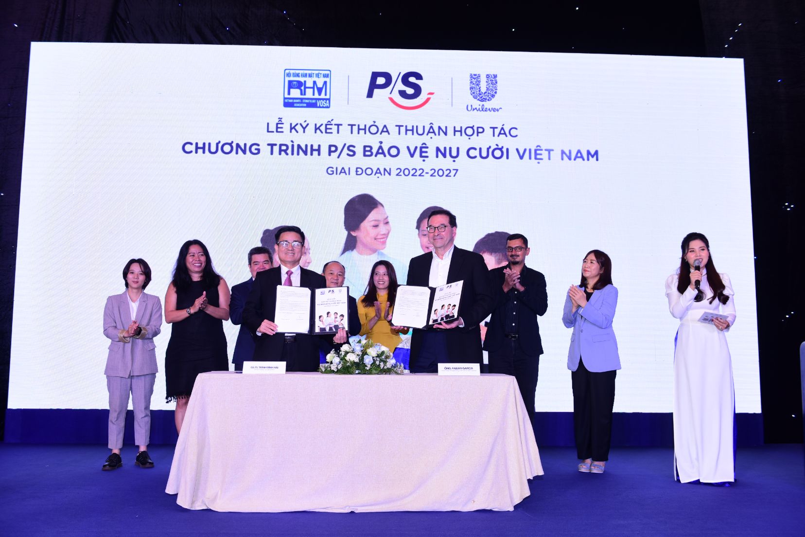 Lễ Ký Kết Thoả Thuận Hợp Tác Chương Trình P S Bảo Vệ Nụ Cười Việt Nam Giữa P S Và Hội Răng Hàm Mặt Việt Nam 2 1
