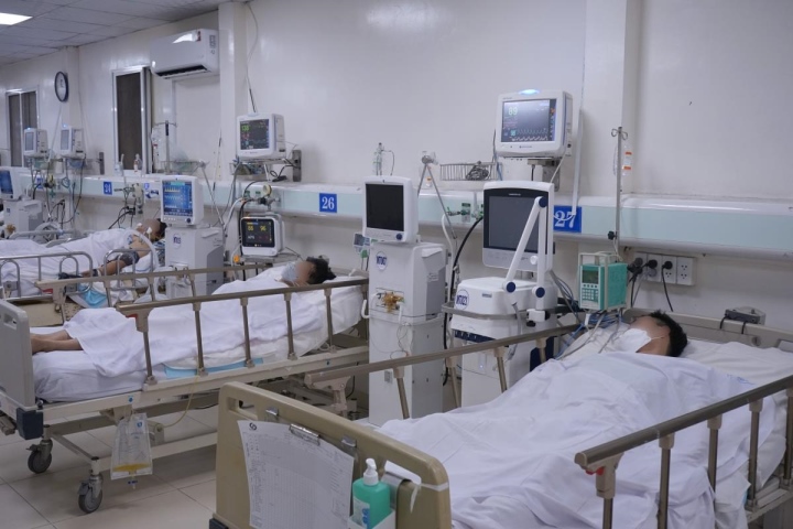 Them 5 Nguoi Tai Tp Hcm Phai Cap Cuu Vi Uong Ruou Pha Con 1