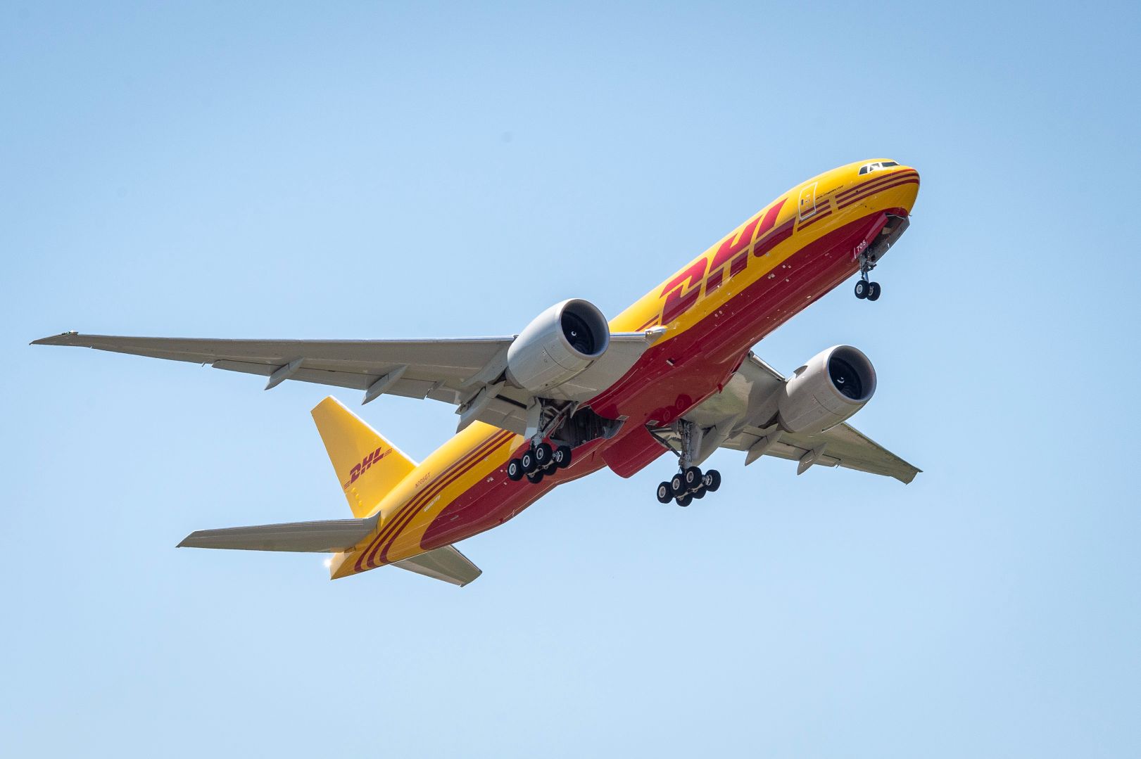 Trong Năm 2022 Dhl Express Dã Mở Dường Bay Mới Giữa Tp.hcm Và Hoa Kỳ Với Máy Bay Boeing 777f 1 1
