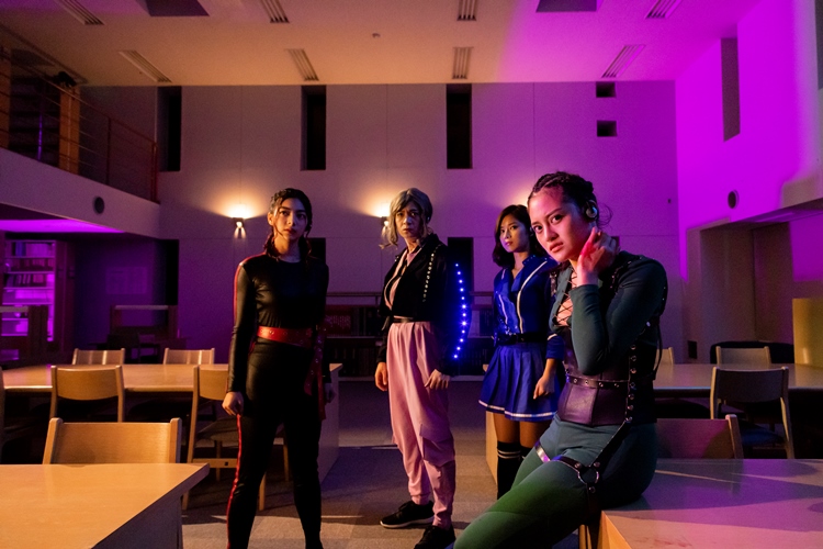 Tro Choi Tu Than Phim201