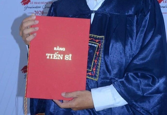 Luan An Tien Si Ve Ao Nguc Gay Xon Xao Dai Dien Dai Hoc Bach Khoa Ha Noi Ly Giai 1