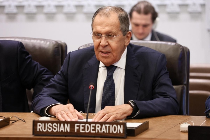 Nga Cam Ket Tuan Thu Nguyen Tac Khong Chap Nhan Chien Tranh Hat Nhan 1