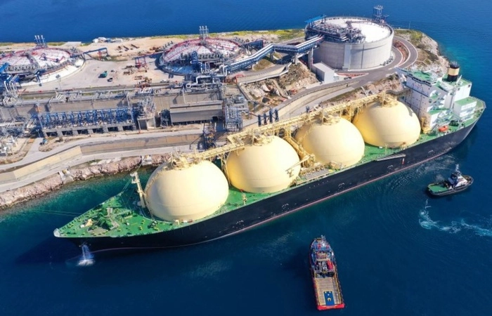 Sau Duc Toi Luot Phap Chi Trich My Ban Khi Dot Voi Gia Cat Co Cho Chau Au 2