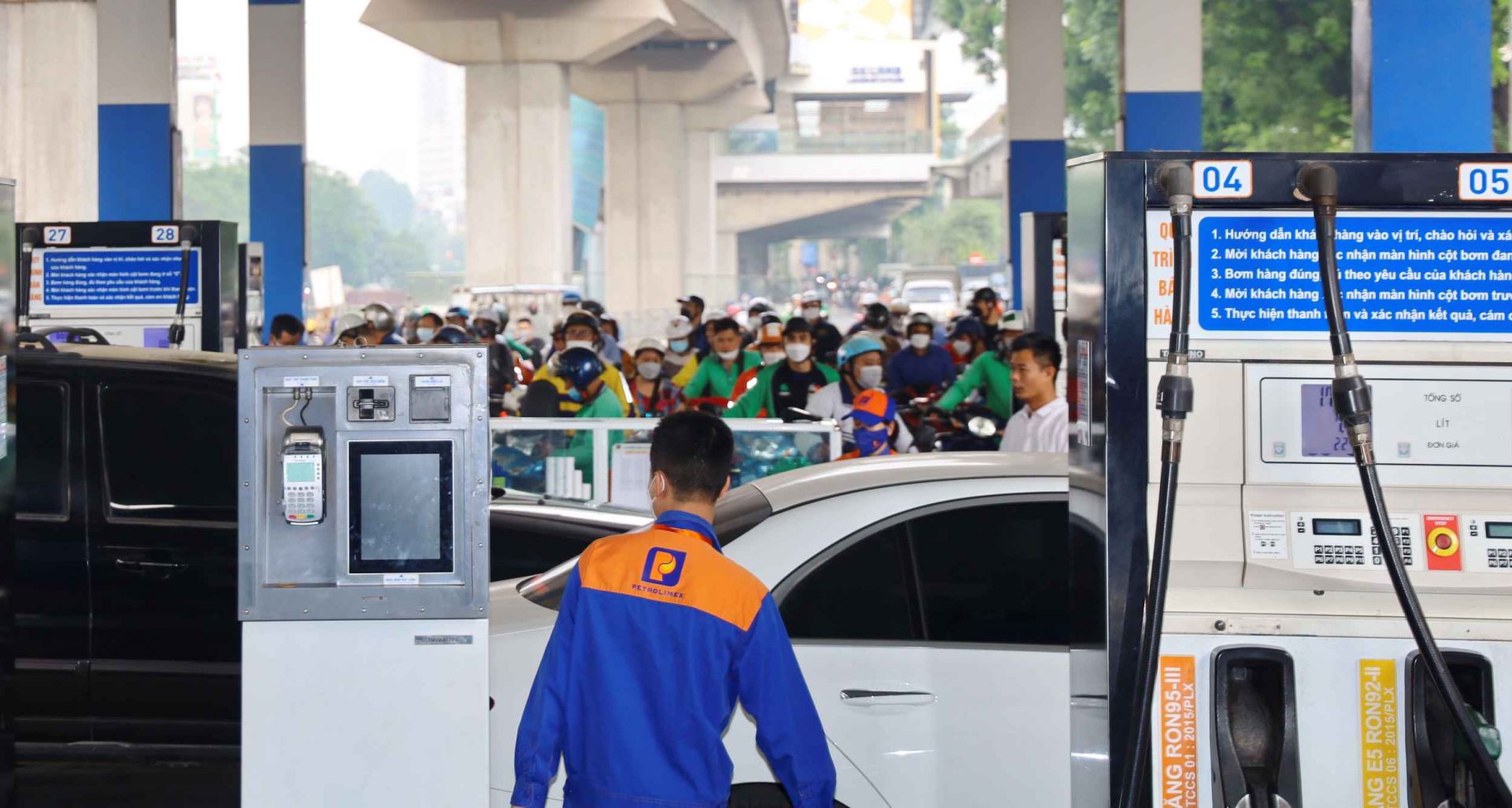 Bo Tai Chinh De Nghi Lam Ro Chi Phi Dua Xang Dau Tu Nuoc Ngoai Ve Viet Nam 1