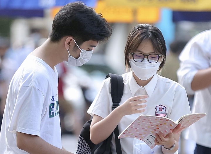 Dung Thi Ielts Va Loat Chung Chi Ngoai Ngu Quoc Te Cac Truong Dai Hoc Xoay So The Nao 1